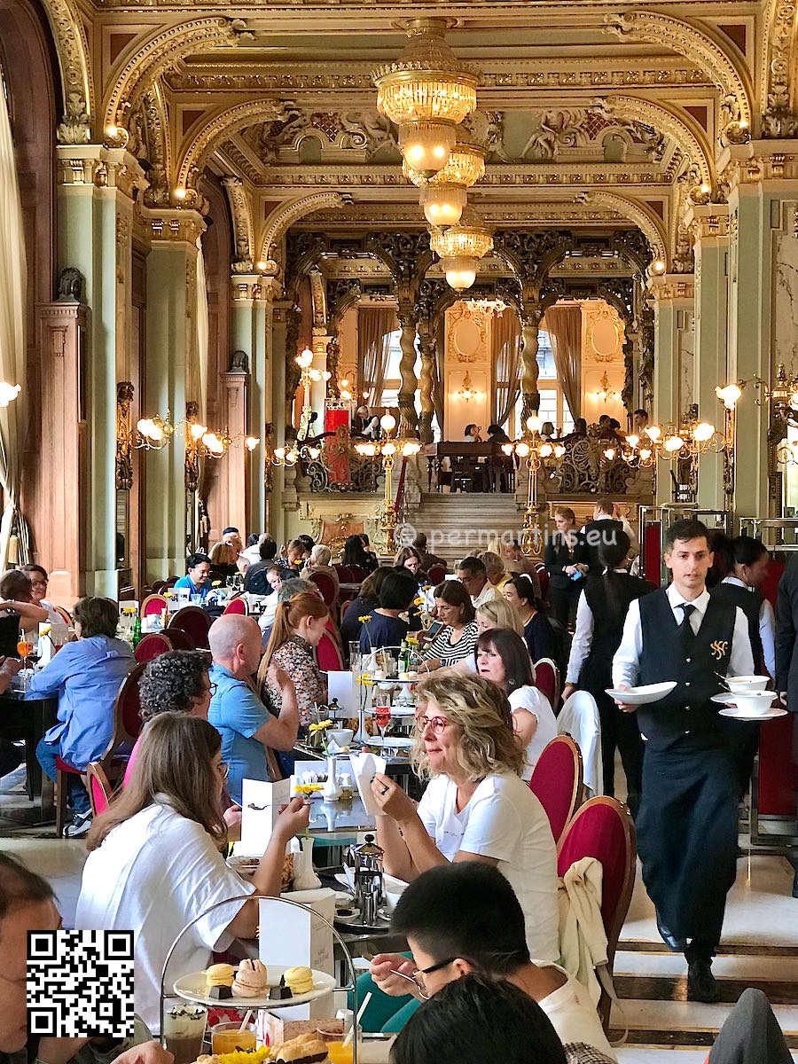 Hungary Budapest people having coffee and cake at New York Café